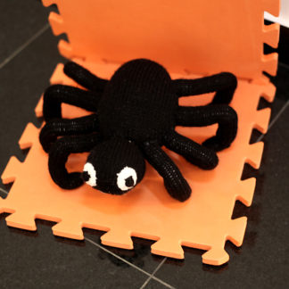 Halloween Black Spider - knitting pattern