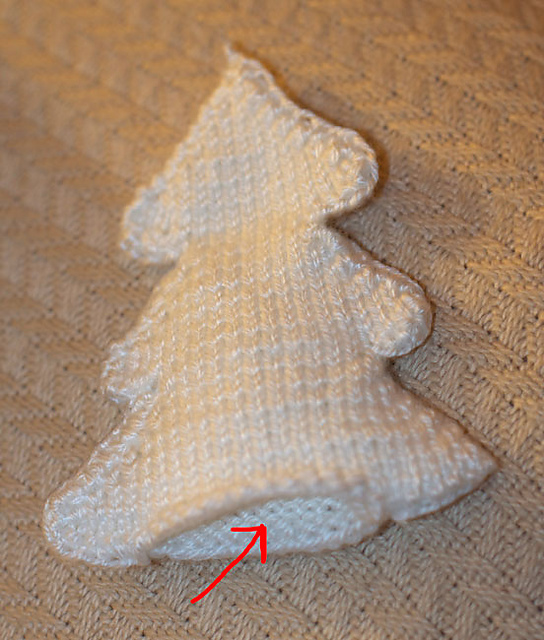 Christmas Tree Ornament: Pine Tree - knitting pattern - Image 2
