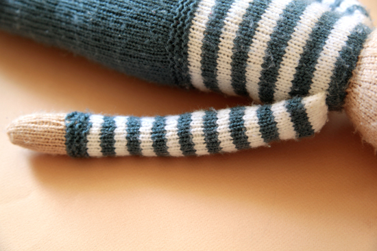 Long Teddy Bear - knitting pattern - Image 4